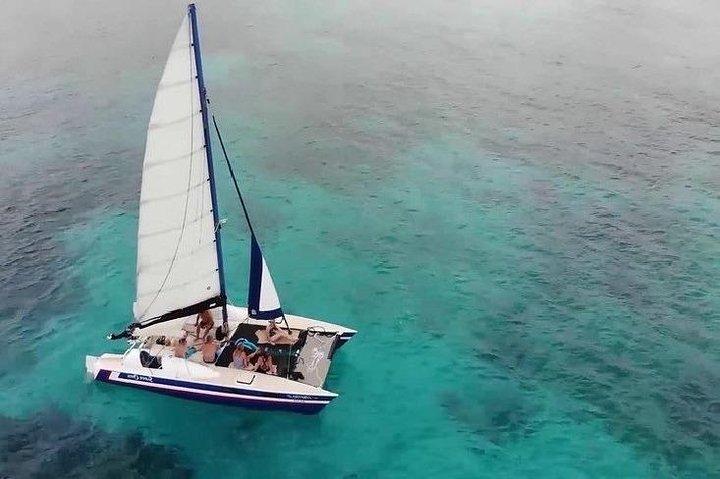 Barbados Catamaran Snorkel Cruise med frokost og åben bar
