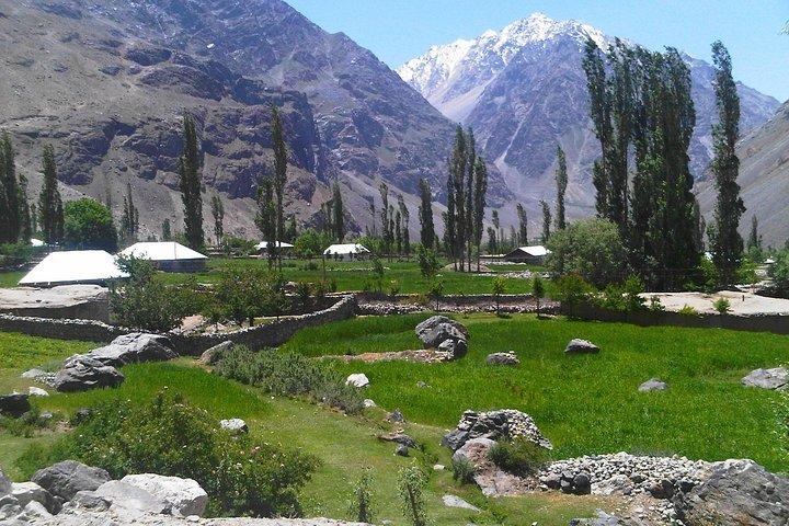 10 dage Chitral Kalash-dalen Takht-i-Bahi Taxila Peshawar