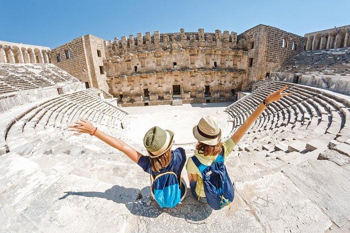 Alanya a Aspendos, cascate di Kursunlu e tour della città laterale