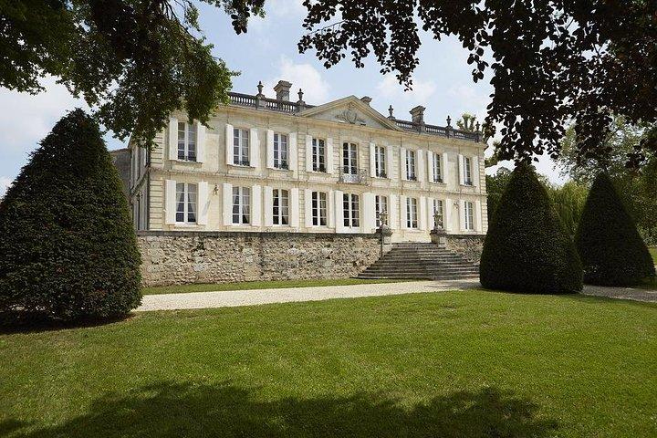 Une journée à Saint-Émilion en tour privé (Berline Premium)