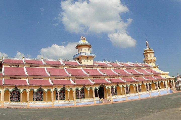 Cao Dai Tempel und Black Lady Mountain Tagestour