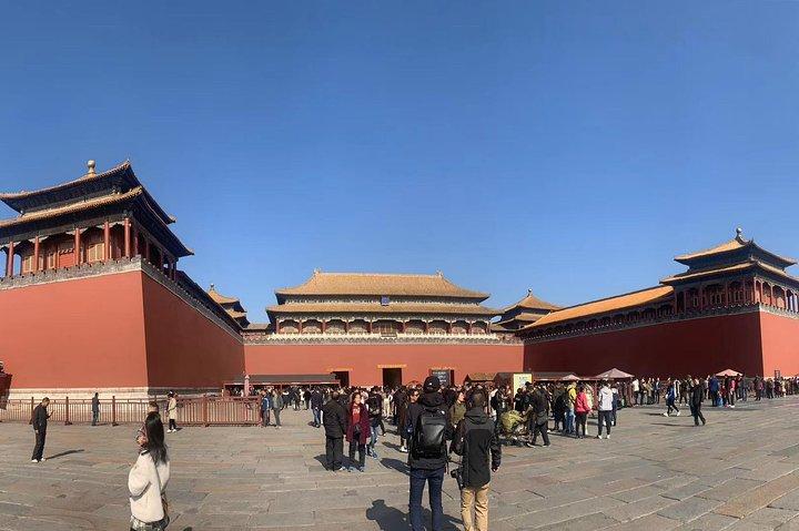 Beijing Tour: Temple of Heaven, Acrobatics & Viewing Forbidden City from Jingshan