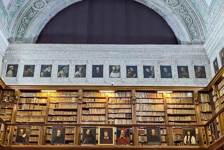 Milan: Pinacoteca Ambrosiana & Codex Atlanticus semi-private Tour