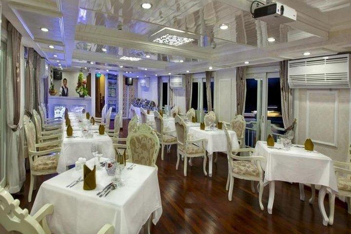 Signature Royal Cruise 2 giorni 1 notte