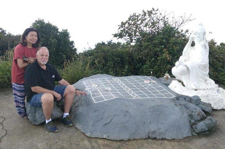 Visita guiada para visitar Marble Mountain, Lady Buddha Statue y Monkey Mountain en jeep