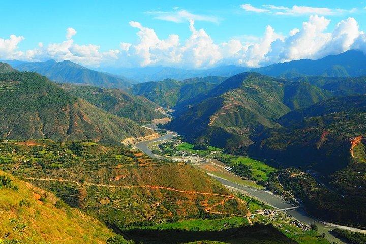 Chandragiri Hillsケーブルカーの日帰り旅行、カトマンズからの運転手付きの自家用車
