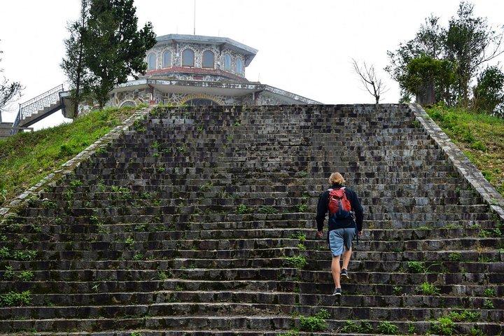 Tour naturalistico e trekking del Parco Nazionale Bach Ma