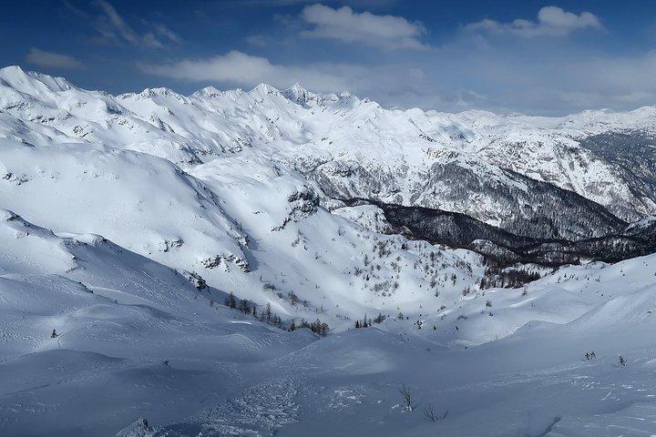 Recorrido de esquí inolvidable Abrazo Nevado transversal del Parque Nacional de Triglav