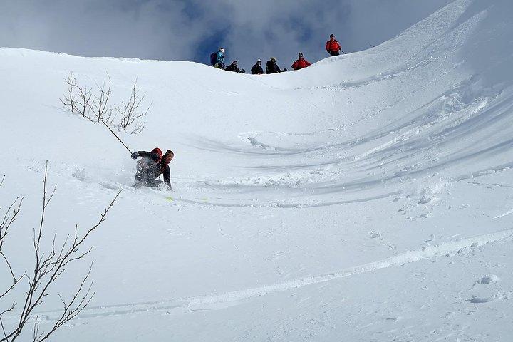 Recorrido de esquí inolvidable Abrazo Nevado transversal del Parque Nacional de Triglav