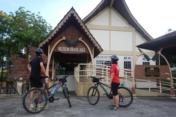 Cultural Riverside Cycling