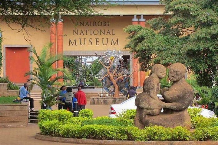 Half-Day Guided Tour to Nairobi National Museum and Snake Park