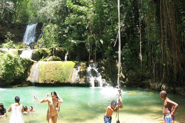 YS Falls privétour