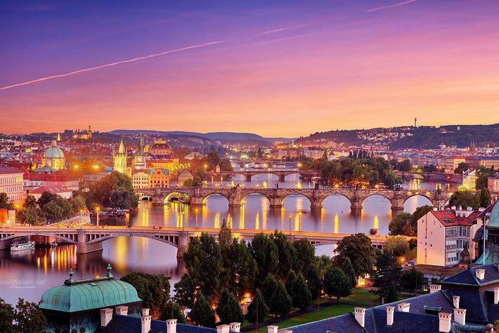 Envägsöverföring från VIENNA till Prag med valfri stopp vid Telc (UNESCO)