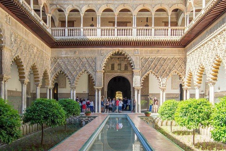 Sevilla Alcázar: Geführte Premium-Tour mit vorrangigem Eintritt