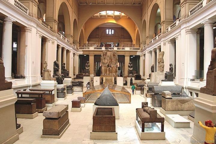 エジプト考古学博物館、カイロ シタデル、コプティック カイロ、ディナー ナイル クルーズのツアー