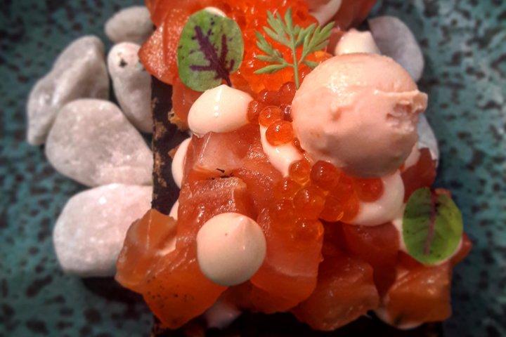 サンセバスチャンで最高品質の料理とワインの試飲ツアー。