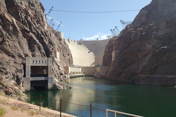 Hoover Dam 1.5‑Hour Raft Tour in Black Canyon
