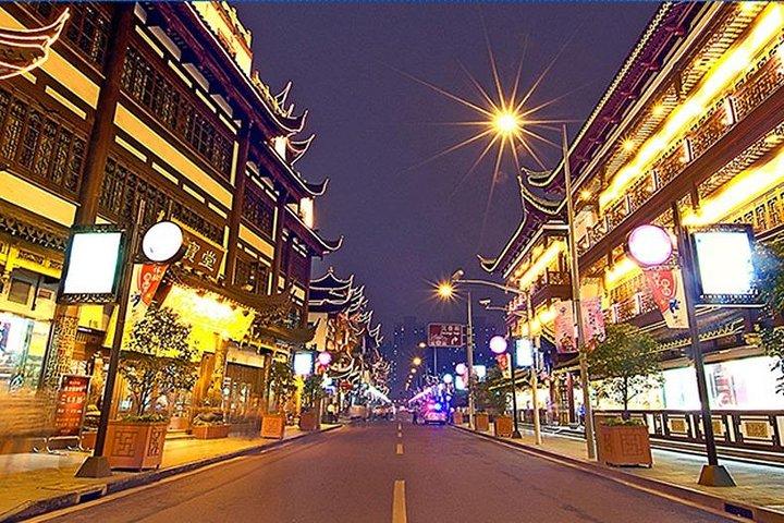Shanghai Day Tour nach Yuyuan, Weltfinanzzentrum, Museum, Bund, Alte Straße