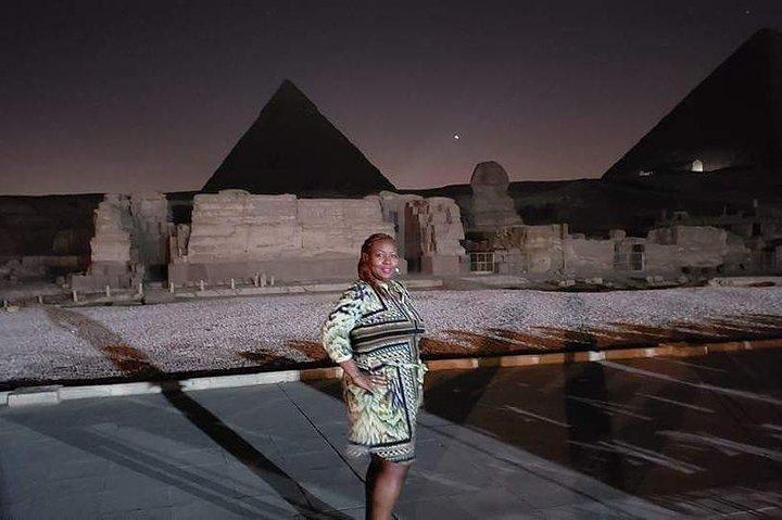 son et lumière spectaculaires aux pyramides de Gizeh