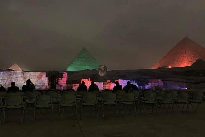 son et lumière spectaculaires aux pyramides de Gizeh