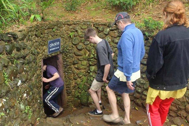 Hoi An til Phong Nha med privat bil via Vinh Moc Tunnels