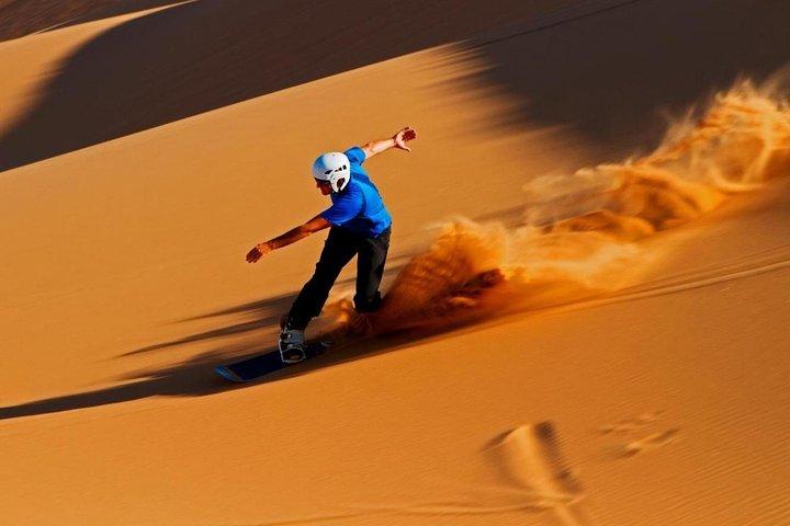 Merzouga Camel Trekking & Overnatning i Desert Camp