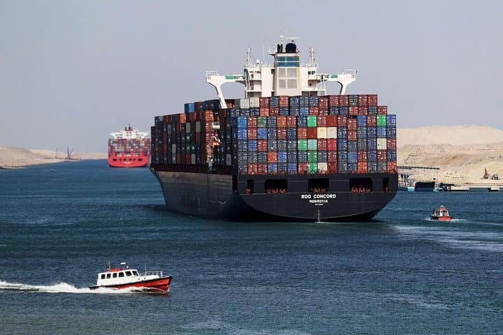 Cheap trip : One day trip from Cairo to Suez