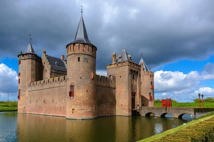 Northern Highlights Tour: visit 4 magnificent places from Amsterdam