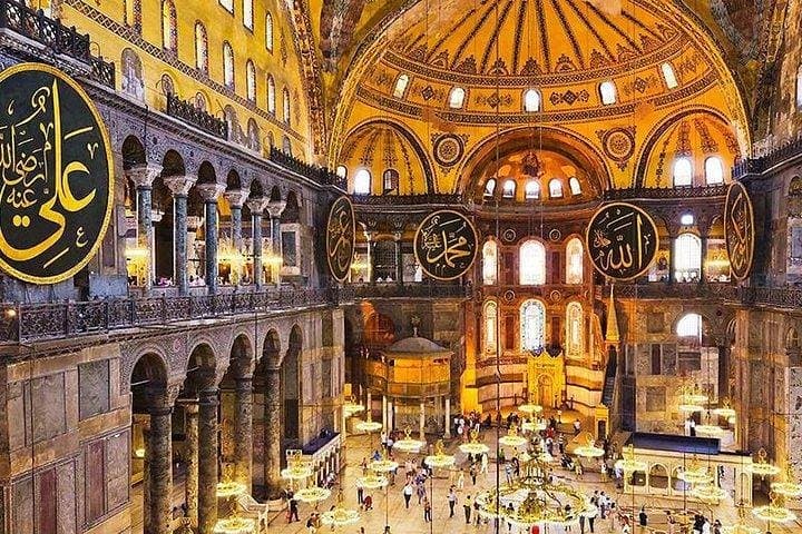 Best of Istanbul in One Day: Private Guided City Tour