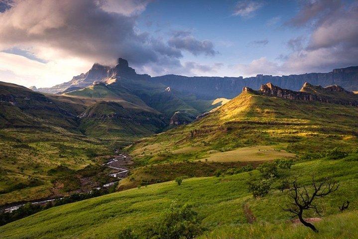 5. Tag – Hluhluwe-, Isimangaliso- und Drakensberg-Safari ab Durban