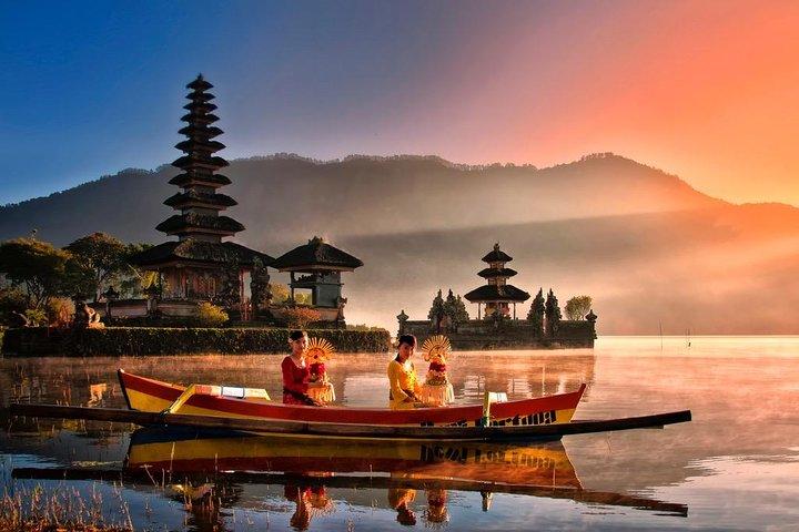 Intera giornata: Bedugul Temple - UNESCO Rice Terrace - Tanah Lot Temple