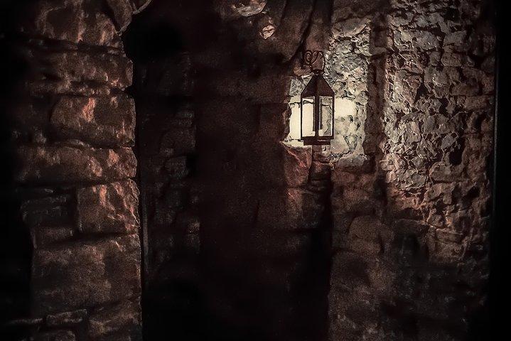 Cofres Subterrâneos da Cidade dos Mortos (Dia)