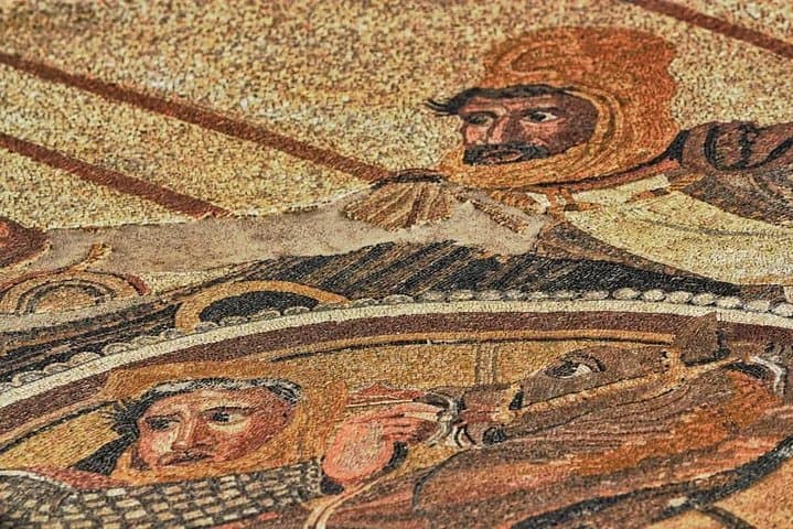 Day trip from Naples: Pompeii & Sorrento - private tour