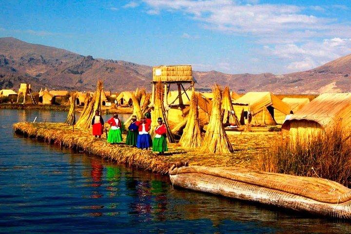 Tour naar het eiland Uros en Taquile per speedboot