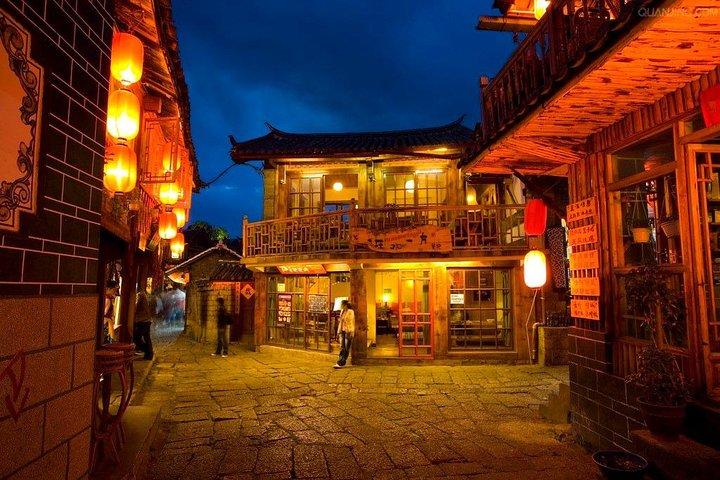 Tour di Lijiang a Jade Dragon Snow Mountain, Black Dragon Pool e Città Vecchia