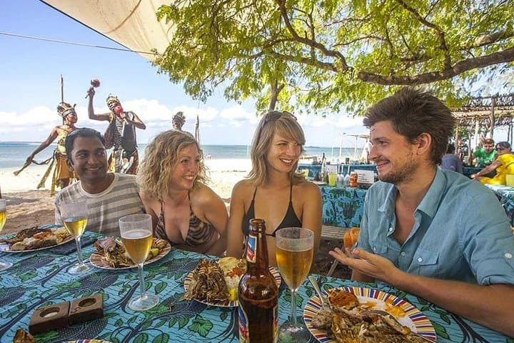 Full-day Safari Blue Trip in Zanzibar with Lunch buffet