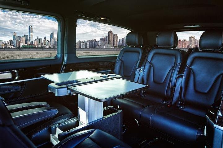 Transfert privé de Denver à l'aéroport de Denver DEN en van de luxe