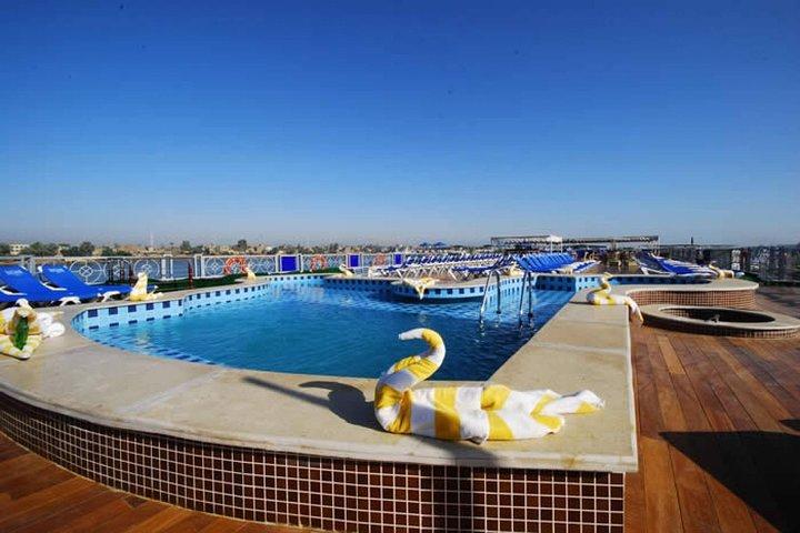 Crociera sul Nilo da Assuan a Luxor per 3 notti 4 giorni con tour e guida