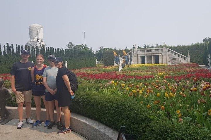 Privater Hin- und Rücktransfer zur GOLDEN BRIDGE BA NA HILL von HOI AN oder DA NANG