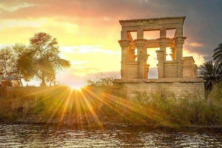 Luxor: viaje privado de 2 días a Edfu, Kom Ombo, Asuán y Abu Simbel, entradas