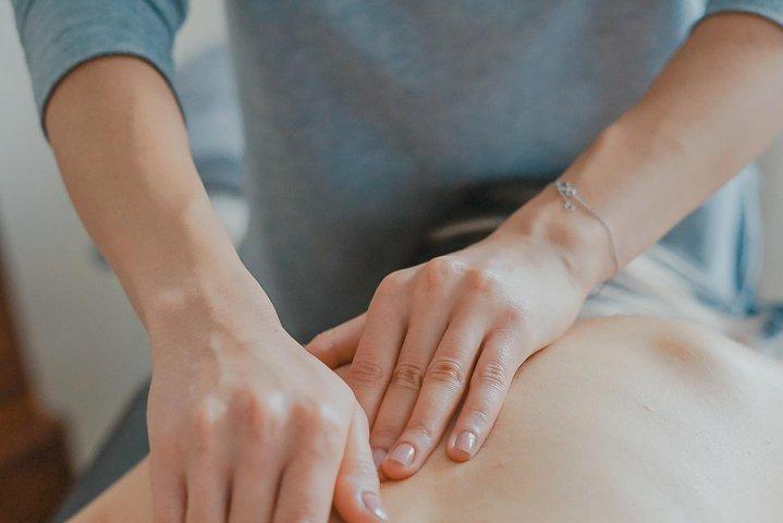 Massagem Sueca de 1 Hora em Pokhara com Pick Up