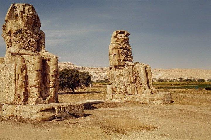Full-Day East and West Bank Private Tour from Luxor with Lunch