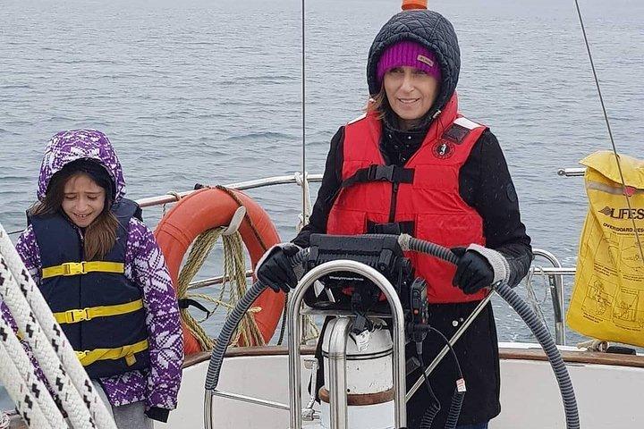 4-stündiges Segelabenteuer auf der Straße von Juan de Fuca