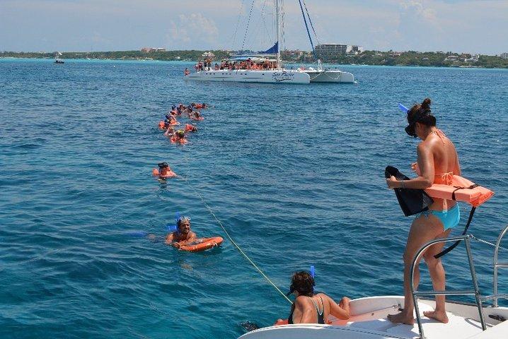 Excursión a Isla Mujeres con snorkel