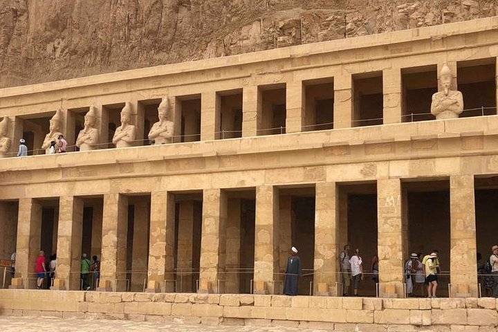 Luxor, Safaga
