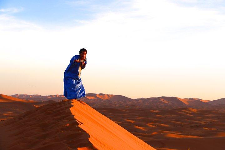 In Merzouga: 4x4 safari van een halve dag bij zonsondergang met sandboarden in Erg Chebbi-duinen