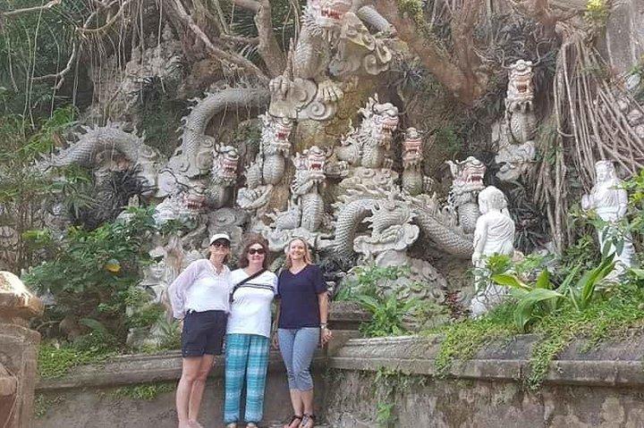Golden Bridge - Marble Mountain e Da Nang do hotel na cidade de Hue