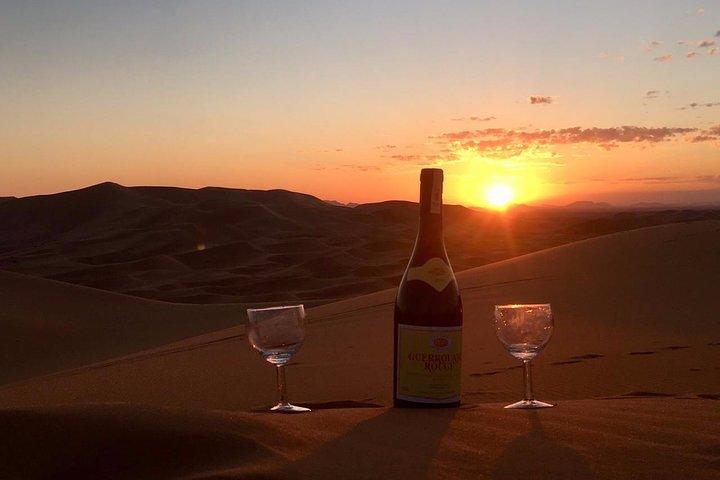 In Merzouga: 4x4 safari van een halve dag bij zonsondergang met sandboarden in Erg Chebbi-duinen