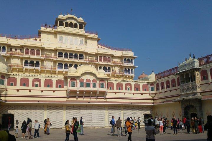 Jaipur Pink City Sightseeing i Tuk-Tuk af Holymont Tours