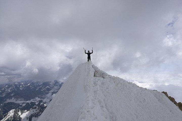 HUAYNA POTOSÍ 6.088 m (der beliebteste Berg Boliviens)